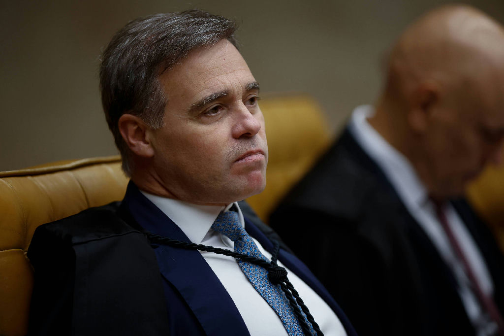 André Mendonça determina afastamento de Andrei Rodrigues da direção-geral da Polícia Federal