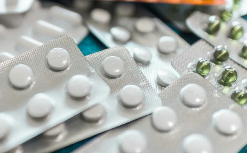 Anvisa autoriza novo medicamento oral para prevenção de crises de enxaqueca