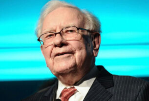Aos 96 anos, Warren Buffett sai do conselho da Berkshire e Howard Buffett assume o comando