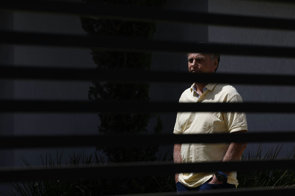 Apoio a Jair Bolsonaro cai para 2% entre eleitores, aponta Datafolha