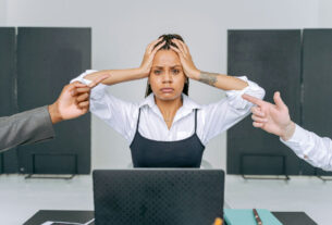 Assédio eleitoral no trabalho: como identificar e denunciar práticas abusivas