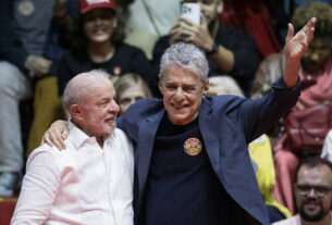 Ato de Lula com artistas no Rio de Janeiro marca campanha com críticas a bets e Trump