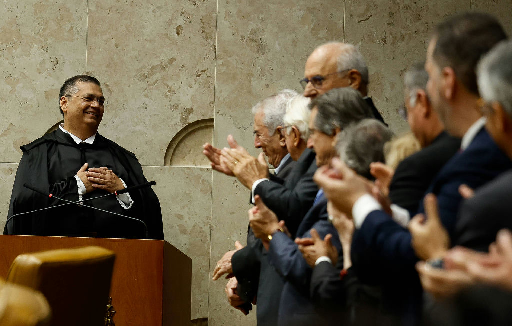 Atuação de Flávio Dino no STF reacende debate sobre fronteiras entre magistratura e política