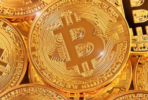 Bitcoin pode chegar a US$ 400 mil em 2030, afirma CEO da Coinbase