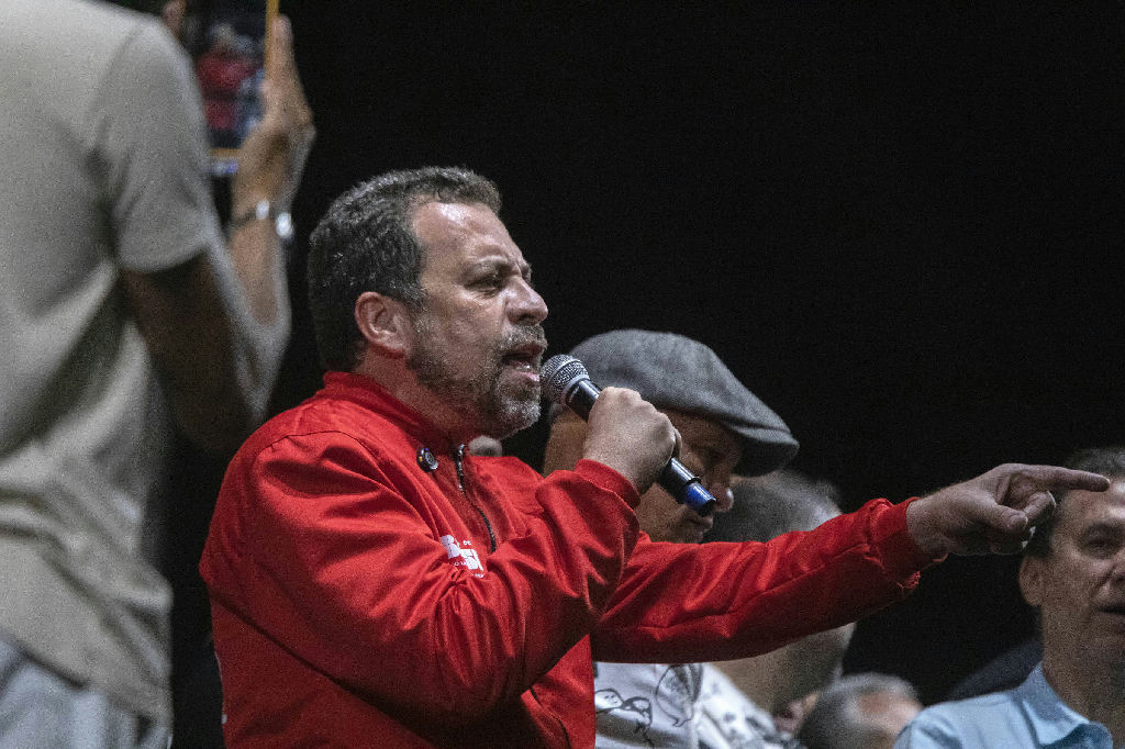 Boulos solicita licença do governo para reforçar campanha de reeleição de Lula