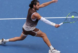 Carlos Alcaraz avança às oitavas de final do US Open após vitória sobre Yibing Wu