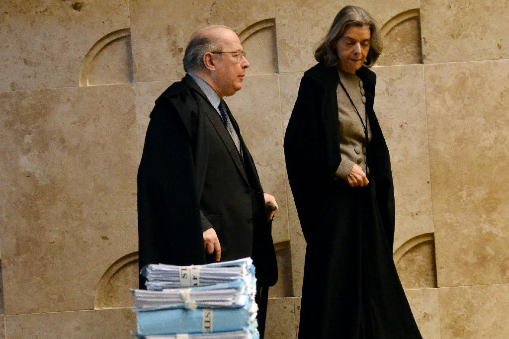 Celso de Mello defende separação entre o STF e seus ministros em meio a crise