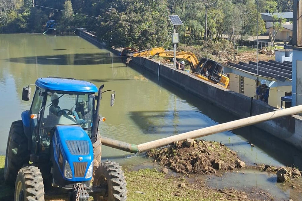 Corsan descarta risco de rompimento na barragem de São Marcos após redução do nível da água