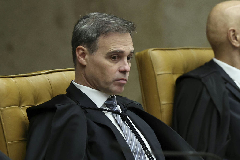 Crise entre André Mendonça e Polícia Federal: entenda a cronologia do embate