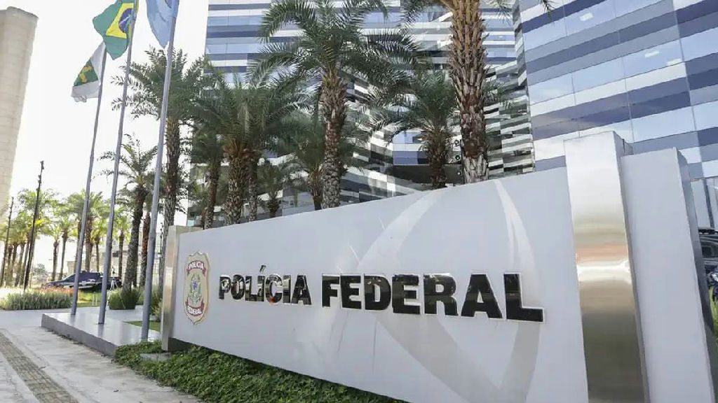 Crise institucional e afastamento na Polícia Federal agitam o cenário político