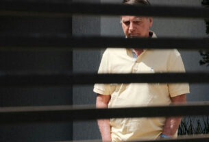 Defesa de Bolsonaro solicita ao STF suspensão de pena por tentativa de golpe