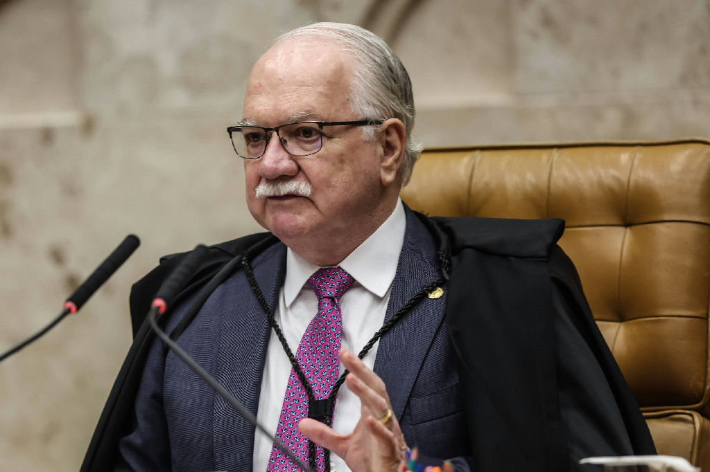 Fachin suspende análise sobre relatório que envolve Mendonça no STF