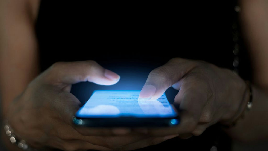 Fim dos planos de celular baratos marca nova estratégia das operadoras no Brasil