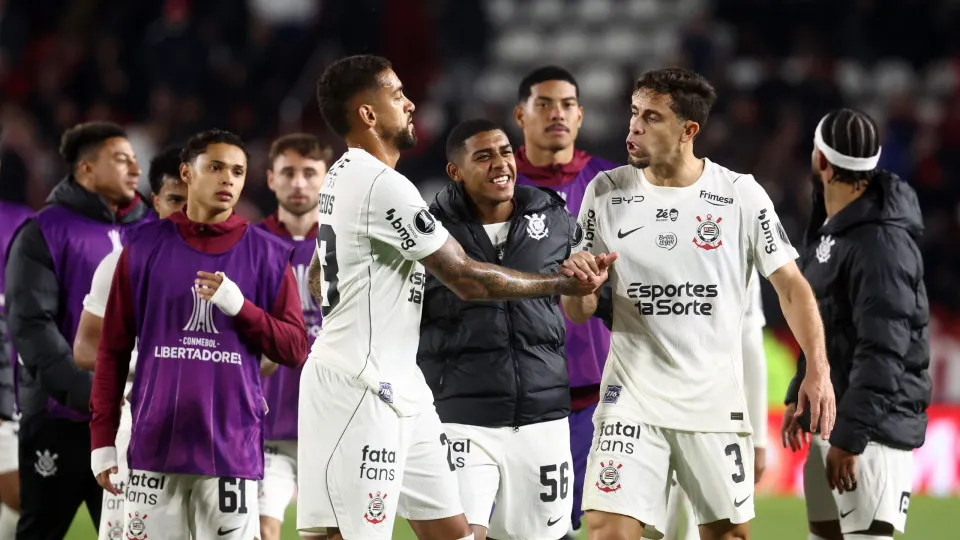Flamengo se destaca com 66,2% de chance de título após vitória sobre o Corinthians