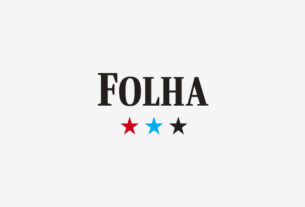 Flávio Bolsonaro empunha facão e defende castração química de estupradores em comício