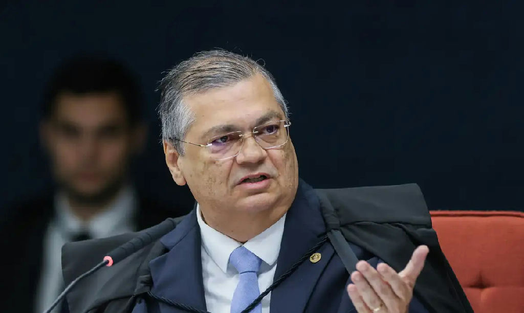 Flávio Dino encerra sigilo de investigações sobre o filme Dark Horse