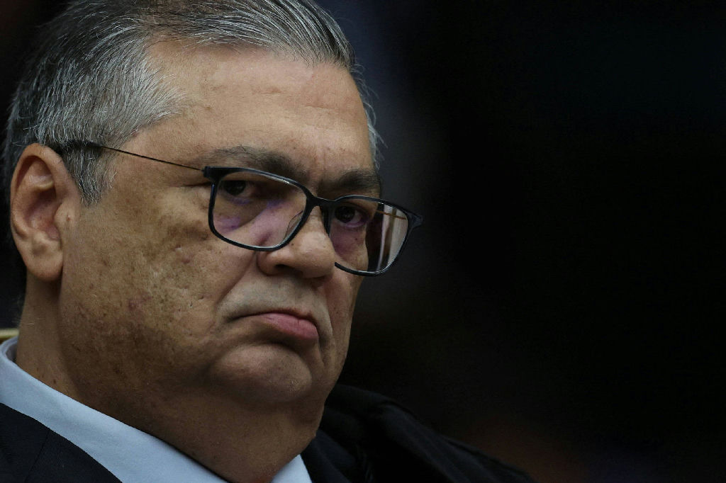 Flávio Dino ordena revisão de normas da CVM para combater lavagem de dinheiro