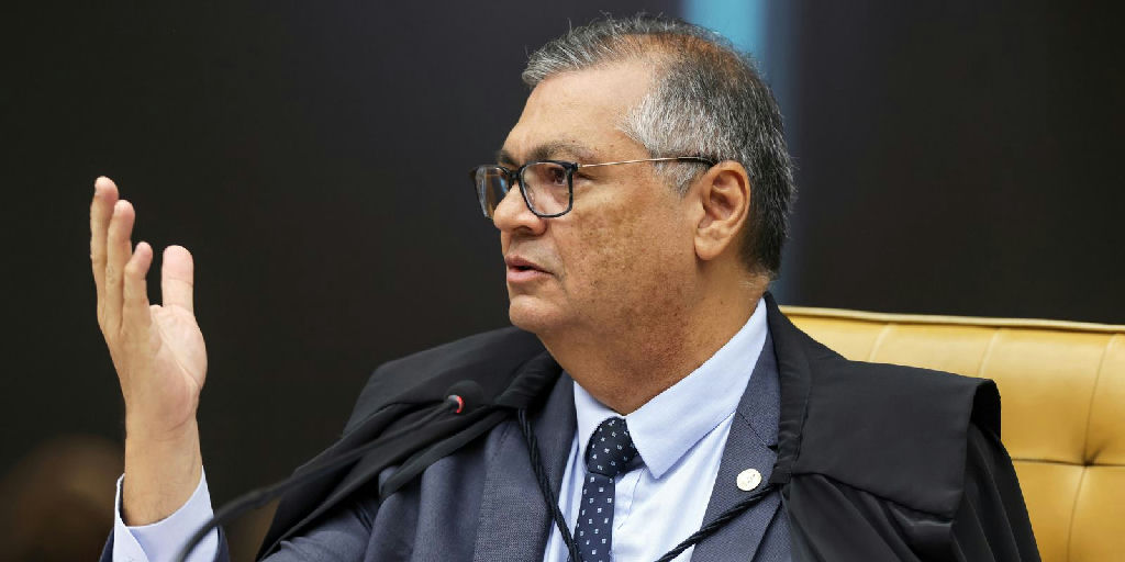 Flávio Dino quebra sigilo de investigações sobre o filme Dark Horse