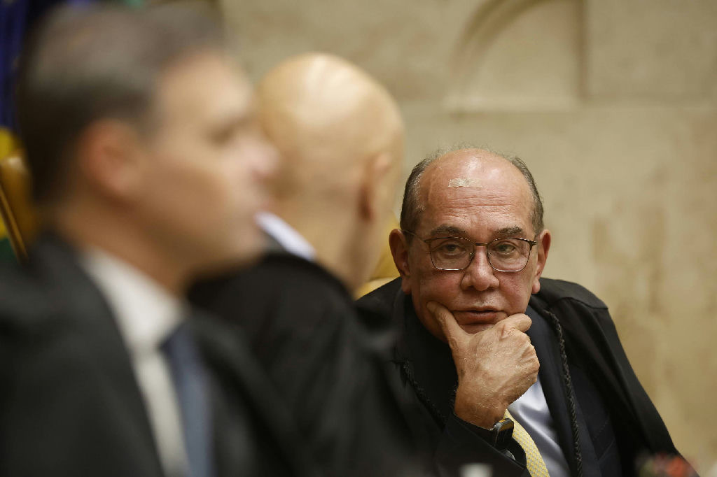 Gilmar Mendes propõe vetar policiais e militares em gabinetes do STF