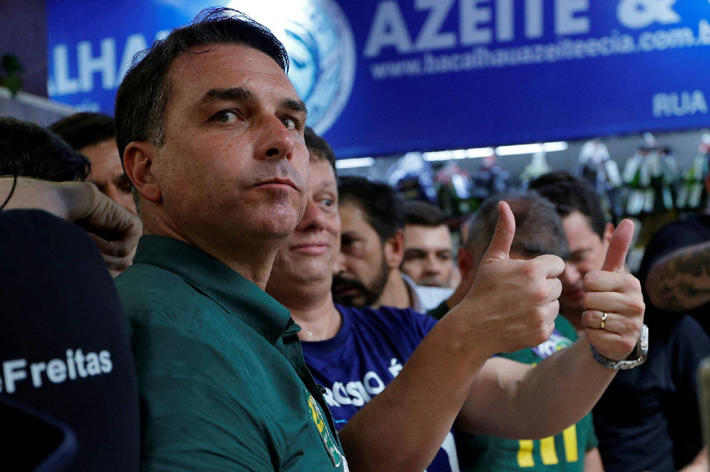 Grupo jurídico pede que Mp-rj retome investigação contra Flávio Bolsonaro por caso das rachadinhas
