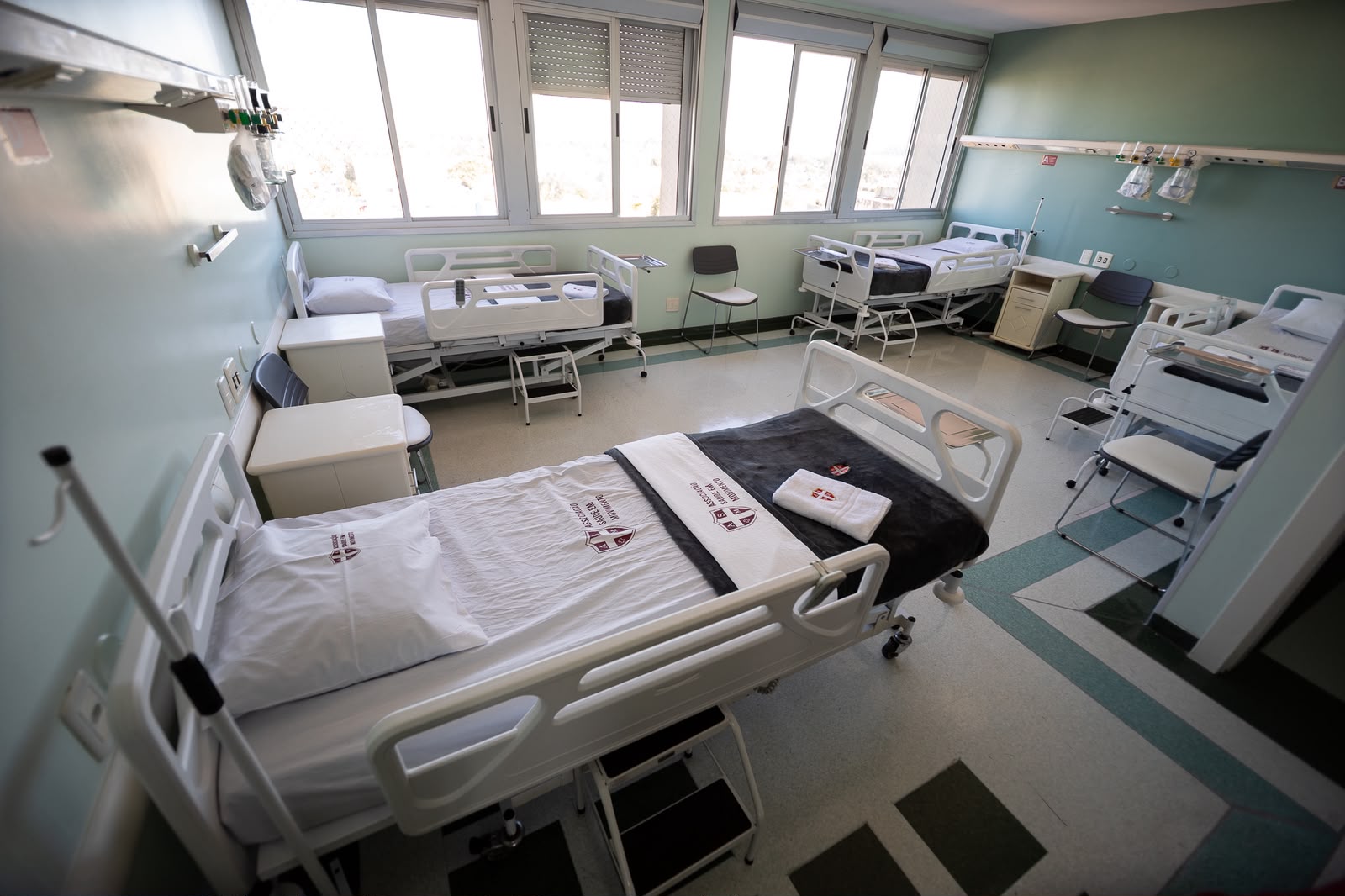 Hospital Universitário de Canoas abre 50 novos leitos para atendimento pelo SUS