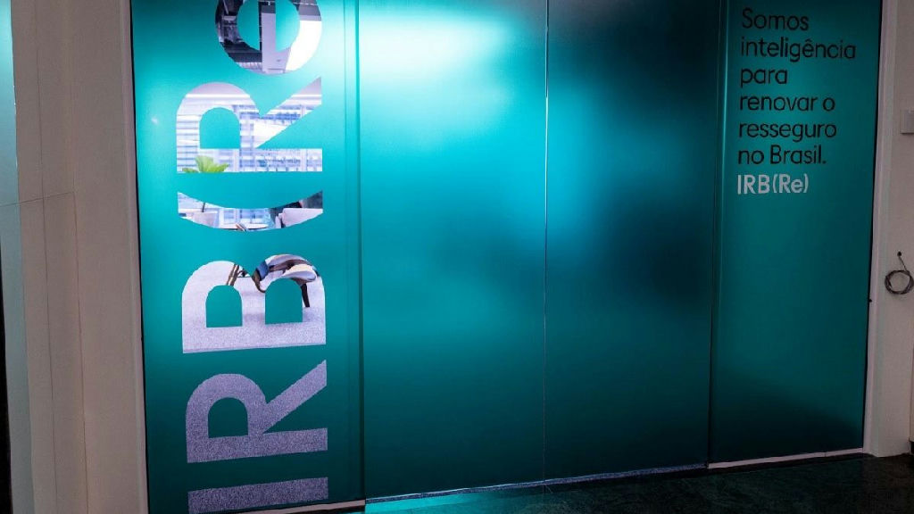 IRB Brasil vê alívio fiscal bilionário com nova lei que altera tributação do setor