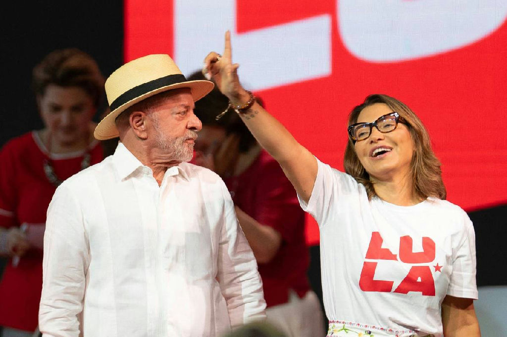 Janja intensifica atuação política e grava vídeos de apoio a candidatas