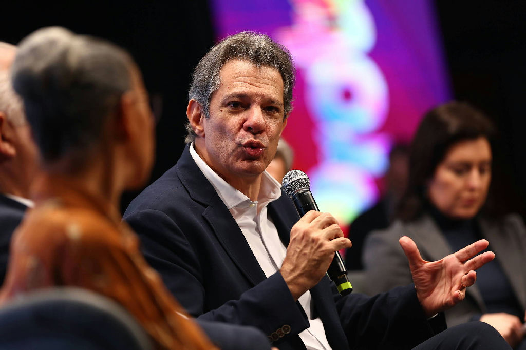 Justiça Eleitoral ordena remoção de 11 conteúdos impulsionados contra campanha de Haddad