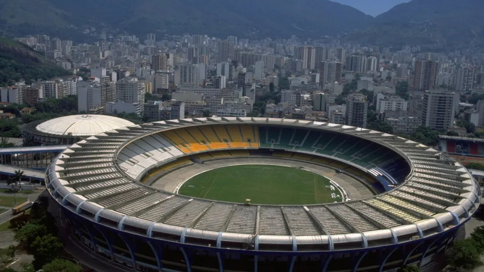 Maracanã admite falhas no gramado e planeja troca de tecnologia para 2027