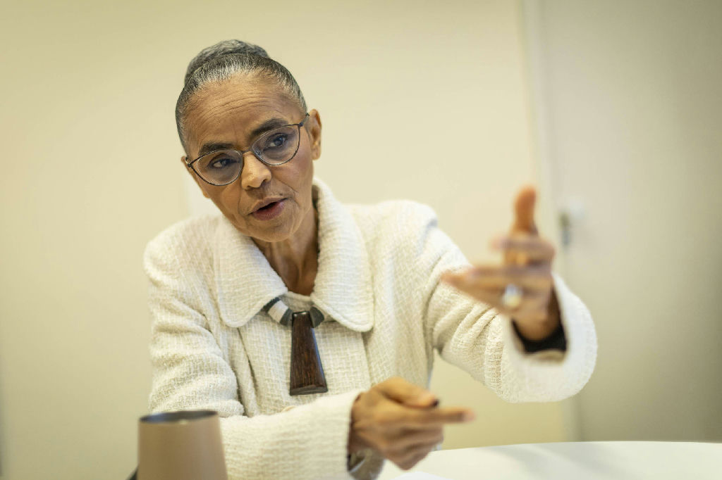 Marina Silva critica desistência de Salles ao Senado e destaca importância da coerência política