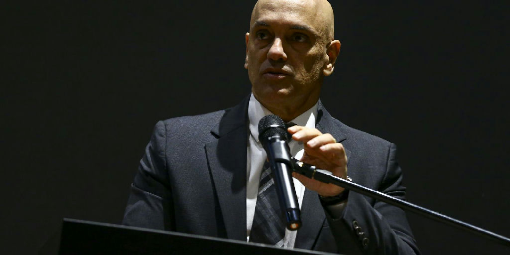 Moraes aponta ilegalidade e inconstitucionalidade em apuração de Mendonça sobre ex-banqueiro
