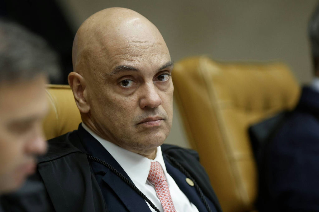 Moraes classifica relatório de Mendonça como 'farsa' e acusa aliados de vingança