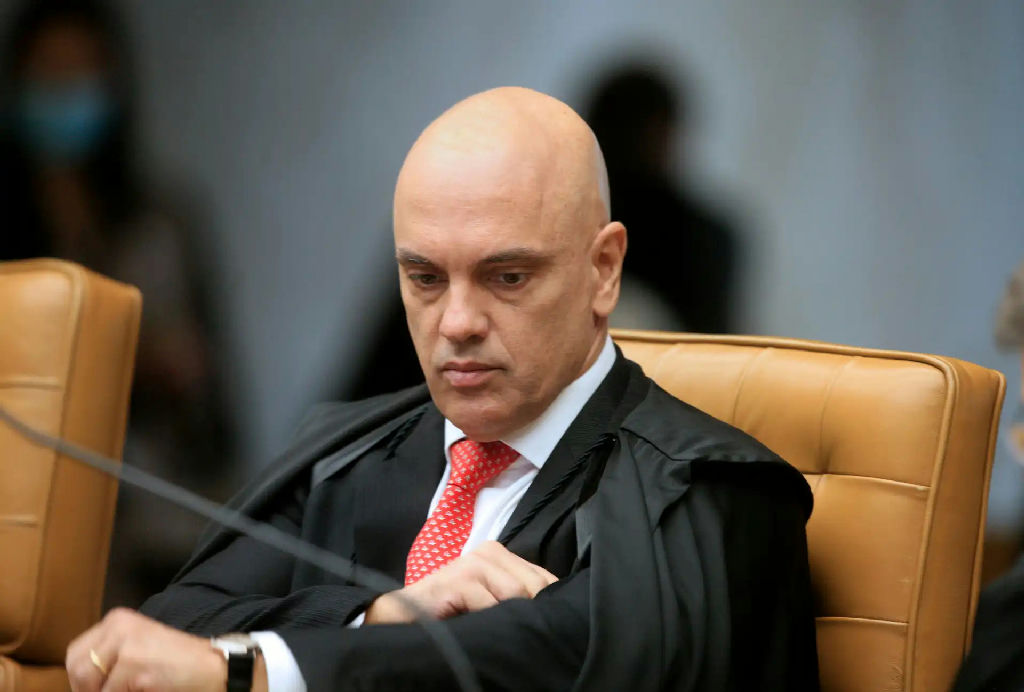 Moraes contesta sigilo e exige transparência total em investigações do caso Master
