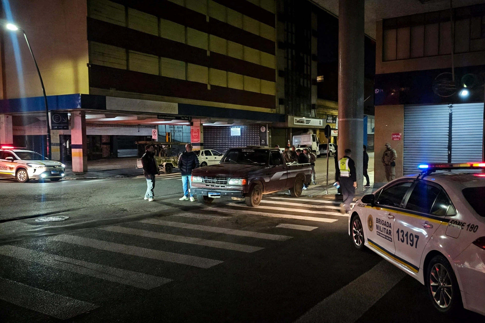 Operação no Centro de Porto Alegre resulta na apreensão de 600 quilos de cabos