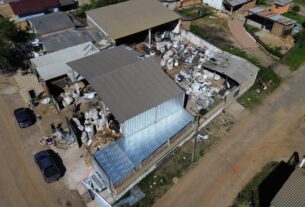 Operação resulta na apreensão de mais de 800 kg de fios e cabos e na prisão de um homem por receptação em Charqueadas