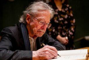 Peter Handke e o Nobel de Literatura: a escolha que abalou a Academia Sueca