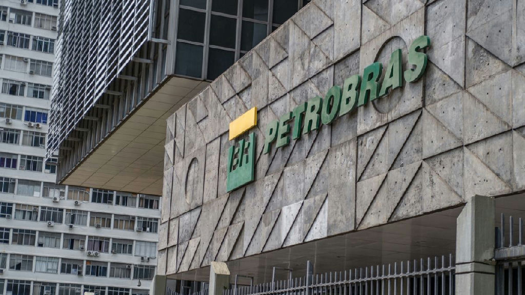 Petrobras atinge valor de mercado histórico próximo a R$ 700 bilhões