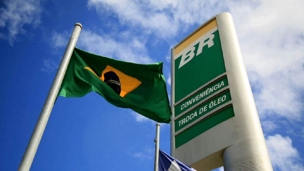 Petrobras chega mais forte às eleições e BTG projeta salto de 32% nas ações