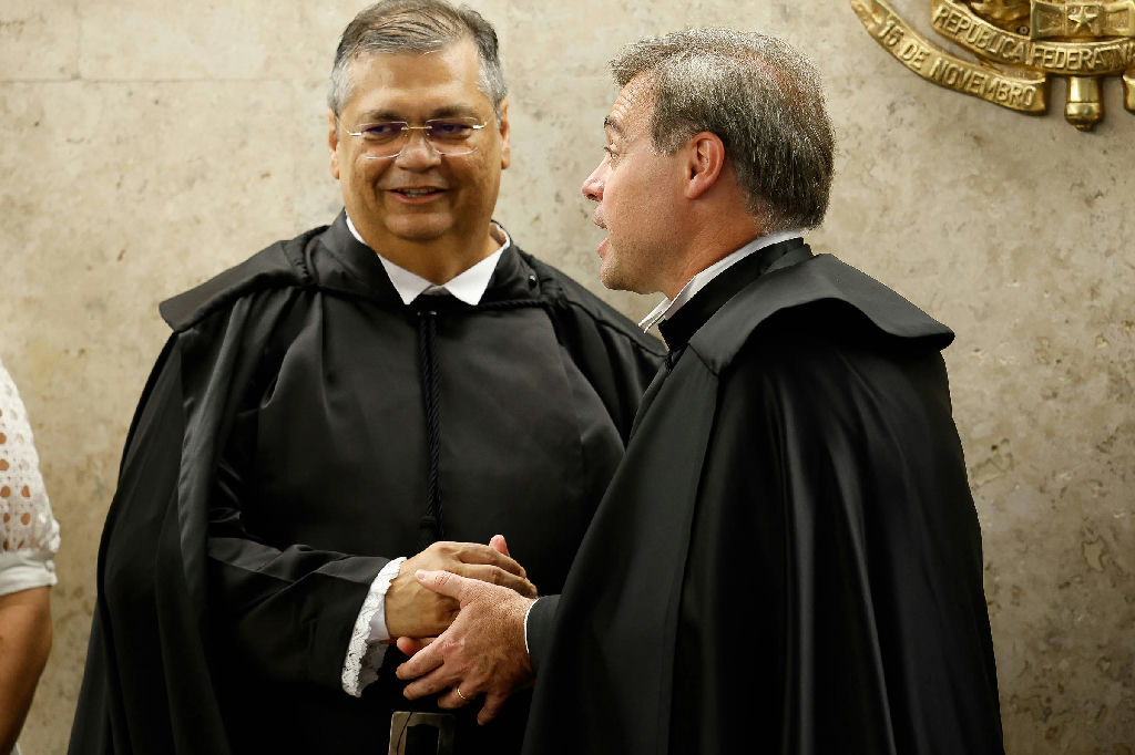 PL articula estratégia política após embate entre Dino e Mendonça no STF