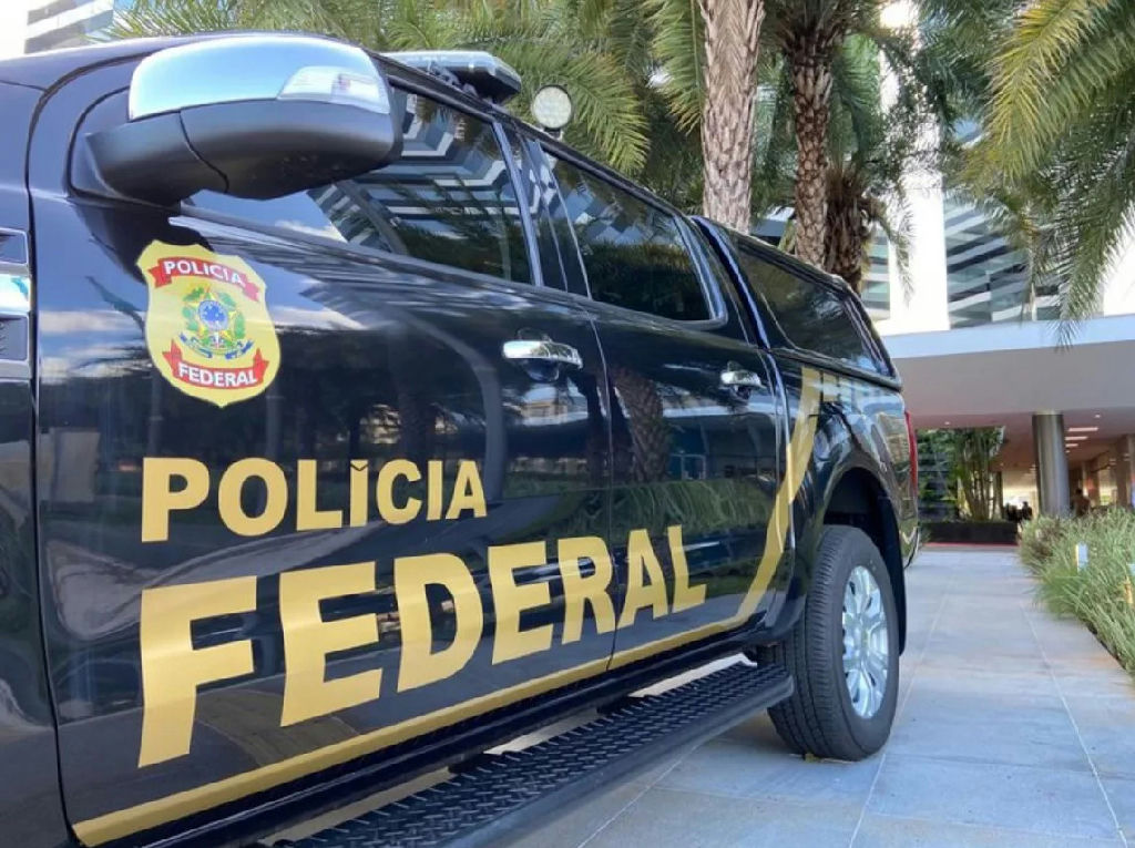 Polícia Federal investiga Mario Frias e produtora de filme sobre Bolsonaro