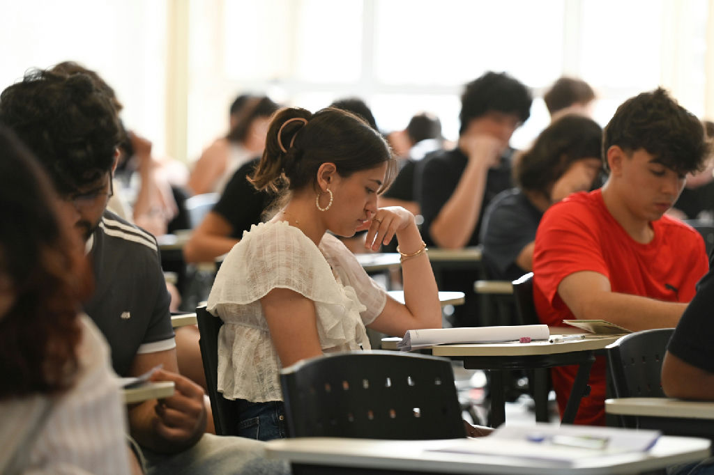 Prazo para inscrições no vestibular 2027 da UFRGS encerra na segunda-feira