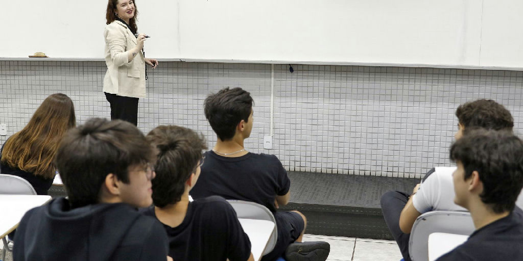 Prova Nacional Docente mobiliza mais de 625 mil candidatos em todo o Brasil
