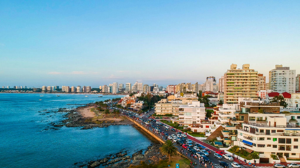 Punta del Este deixa de ser apenas destino de verão e vira polo de moradia