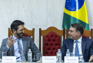 Ricardo Nunes minimiza comentário de Flávio Bolsonaro sobre hospital veterinário