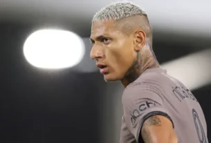 Richarlison descarta retorno ao Brasil e permanece no Tottenham
