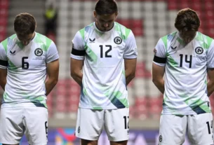 Seleção da Irlanda realiza protesto silencioso antes de partida contra Israel