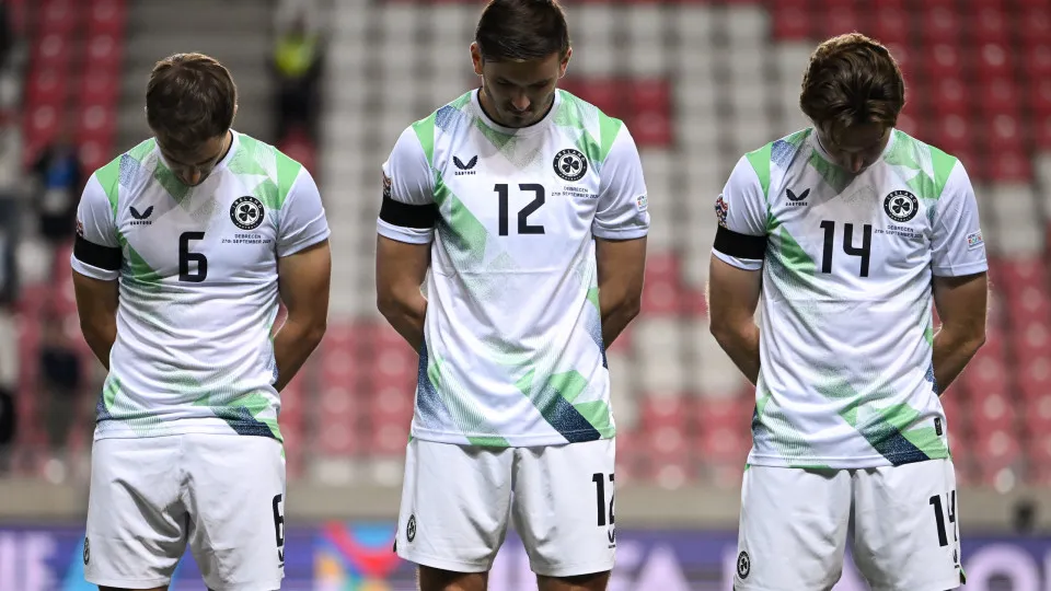 Seleção da Irlanda realiza protesto silencioso antes de partida contra Israel