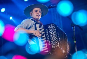 Semana Farroupilha de Canoas tem fim de semana com shows, desfile temático e extinção da Chama Crioula