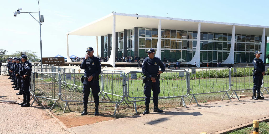 STF encerra sessão sem decidir sobre investigações de Moraes e Mendonça