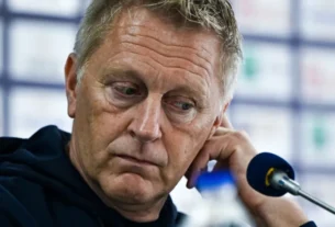Técnico da Irlanda recebe apoio de premiê após polêmica sobre jogo contra Israel